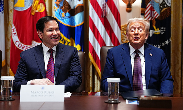 Rubio nařídil úřadu změnu fontu písma. Calibri je plýtvání kvůli diverzitě, vadí mu