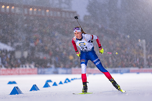 Biatlon ONLINE: Do sprintu se vydávají i ženy, z Češek jako první startuje Davidová