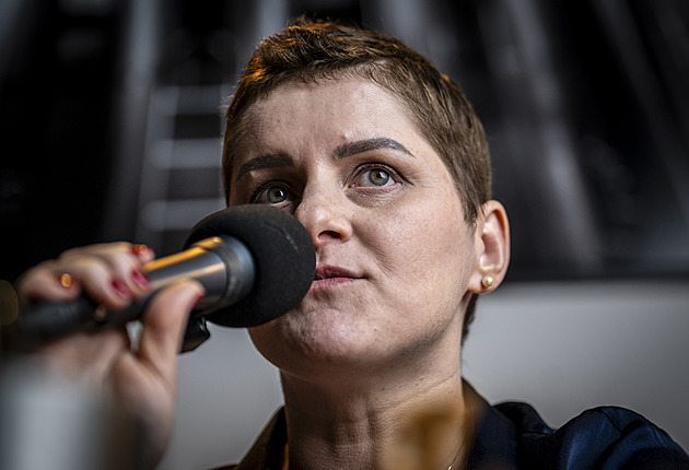 Přebírám odpovědnost a odcházím, řekla Maláčová. SOCDEM chce vést šest lidí