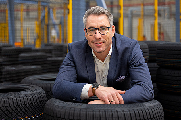 Dříve stála u brány fronta uchazečů, dnes musíme lidi hledat, říká šéf Barumu