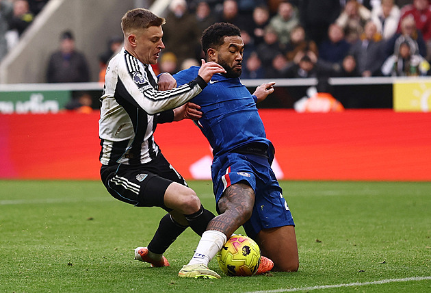 ONLINE: Chelsea remizovala s Newcastlem. Krejčí v sestavě Wolves, v akci také City