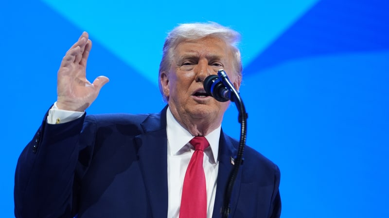 Nevděčná Kanada, rozzlobil se Trump. Zrušil pro ni pozvánku do jeho Rady míru