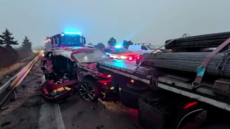 Ledovka ochromila české dálnice: Kvůli nehodám stála D1 i D2. Jezděte opatrně, apeluje policie