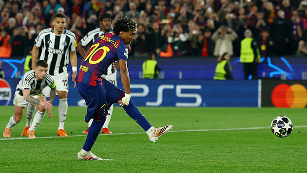 ONLINE: Liverpool a Bayern v LM vedou, Barcelona zničila Newcastle sedmi góly