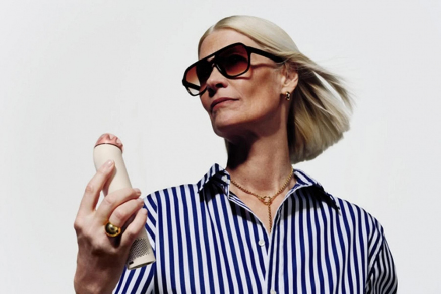 Vypadá jako z jiného světa a stojí majlant: Dyson představil svůj první ventilátor do dlaně