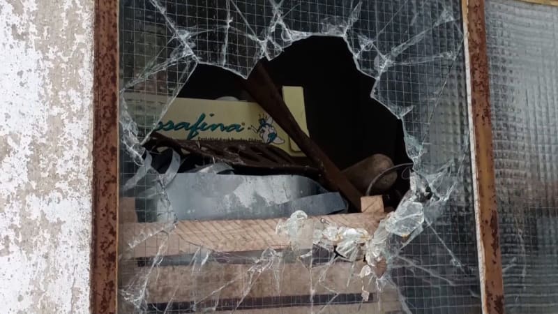 Zloději na Jablonecku vykradli ateliér známého českého sochaře. Je autorem metronomu na Letné