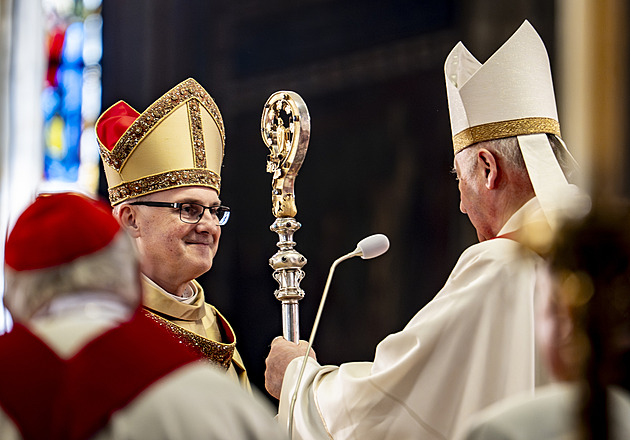 Přibyl se ujal funkce arcibiskupa, ve Vítu kázal Pavlovi a dalším o Evropě a mostech