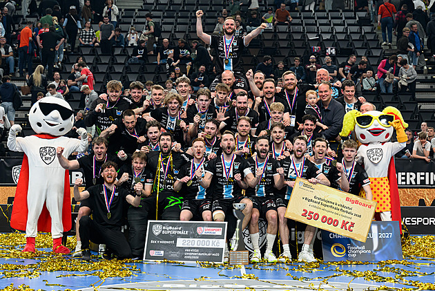 Boleslav zdolala ve finále superligy Tatran, florbalistky Bulldogs slaví první titul