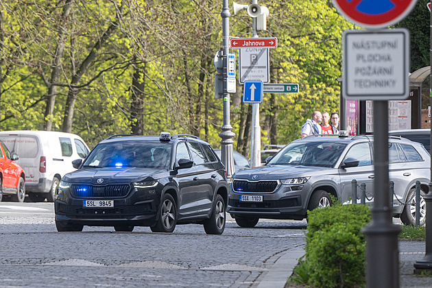 Soud poslal do vazby Američana zadrženého v Bulharsku v kauze žhářského útoku