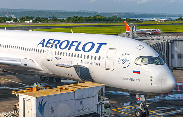 Ruským aerolinkám se daří obcházet sankce. Dílů pro letadla mají dostatek