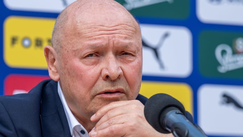 Koubek vyřadil z týmu pro fotbalové MS tři hráče. Nepoletí Kabongo, Bucha a Ladra