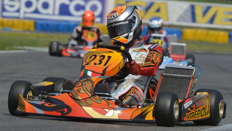Akademie pro malé piloty v Praga Areně. Motokáry si vedle dětí vyzkoušely i tváře Primy