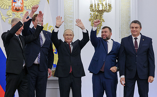 Jako ozvěna před vpádem z roku 2022. Jak Putin opět mluví o míru a lidských právech
