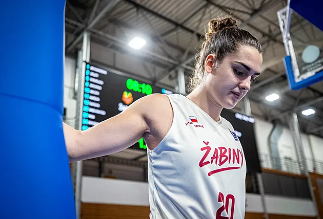 Žabiny zahájily ligu basketbalistek drtivou výhrou. Brandýs porazily o 75 bodů