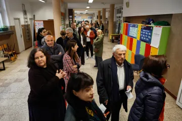 V Srbsku začaly předčasné parlamentní volby