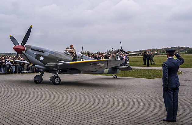 Spitfire je hodné éro, z warbirdů se mi s ním létá nejlépe, říká pilot